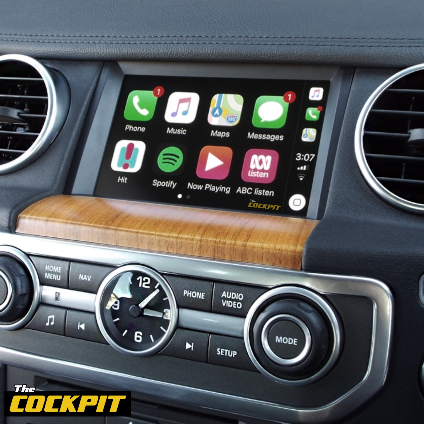 LAND ROVER DISCOVERY 4 APPLE CARPLAY AND ANDROID AUTO IN NOTTINGHAM